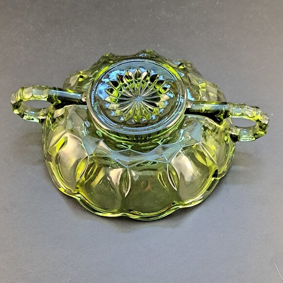 VTG Green Glass Candy Dish or Serving Bowl - Picture 3 of 3